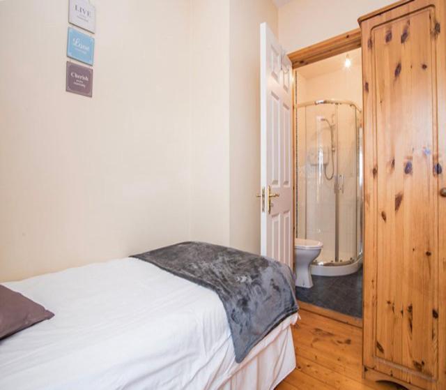 Superior 4 Bed House In Moville Donegal . Villa Екстериор снимка